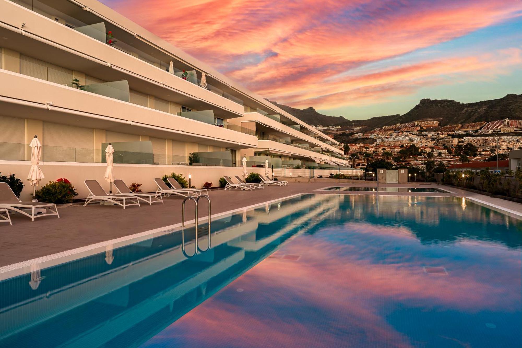 Modern New Apartment Las Terrazas De Costa Adeje. Heated Pool, Big Terrace And Private Parking Dış mekan fotoğraf